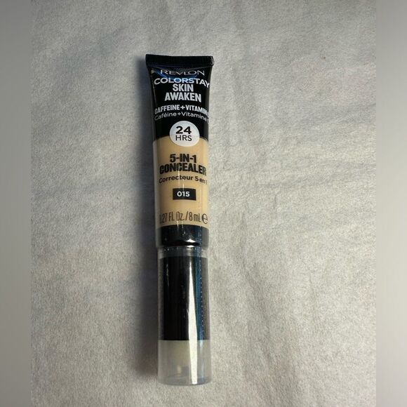 Revlon ColorStay Skin Awaken 5-in-1 Concealer Color: 015 Light 0.27oz - Picture 2 of 4